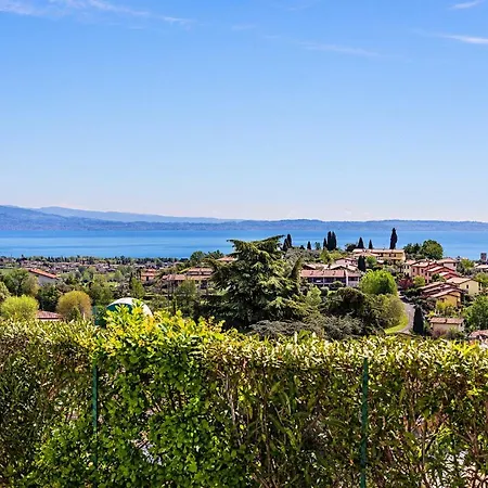 Monticelli Apartment *